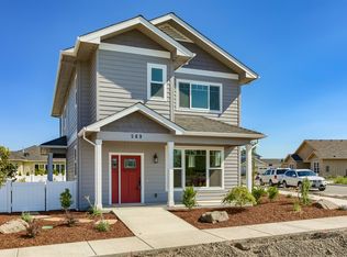 569 Eagle Rock Dr, Central Point, OR