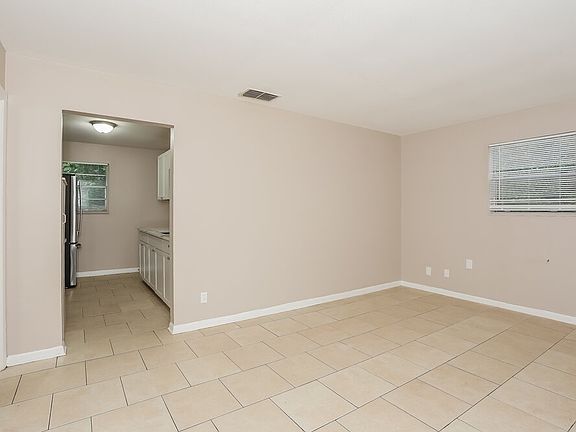 4th image of 6962 Goldilocks Ln