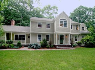 120 Woodbridge Dr, East Greenwich, RI 02818