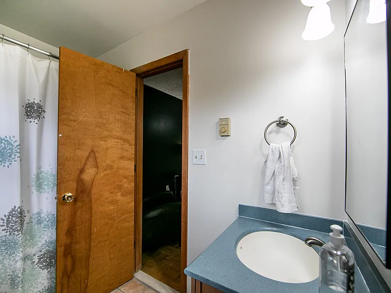 115 Sterling Cir — Photo 13