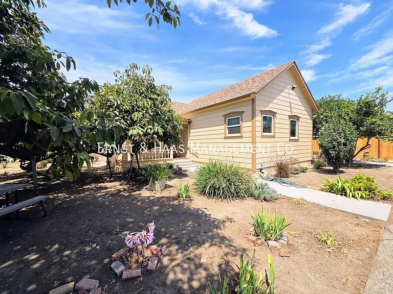 9497 Foster Rd — Photo 31