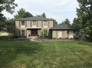 4509 Valleyview Dr, West Bloomfield, MI 48323