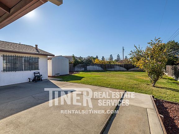 4th image of 8929 Canberra Dr