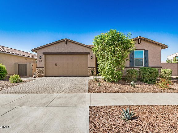3rd image of 14423 W VOLTAIRE Street