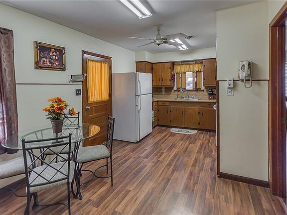 5th image of 1009 Ann St