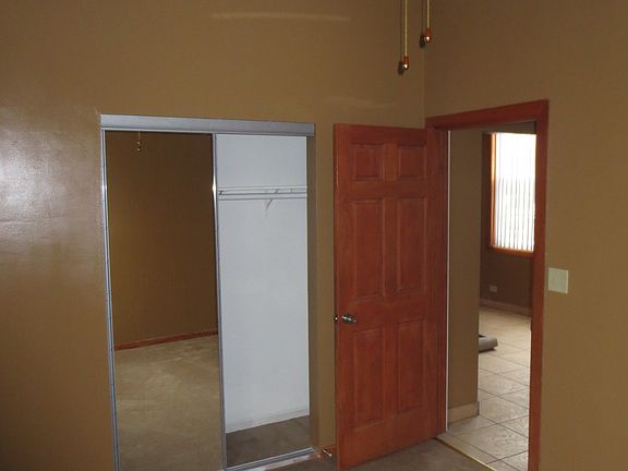 3rd image of 2838 W McLean Ave