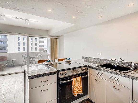 5th image of 888 N Logan St APT 10C
