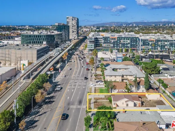 5649 W Jefferson Blvd, Los Angeles, CA 90016