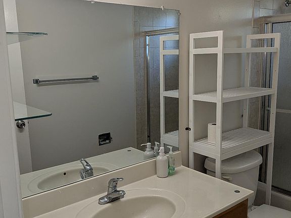 4th image of 1319 Kingfisher Way APT 4