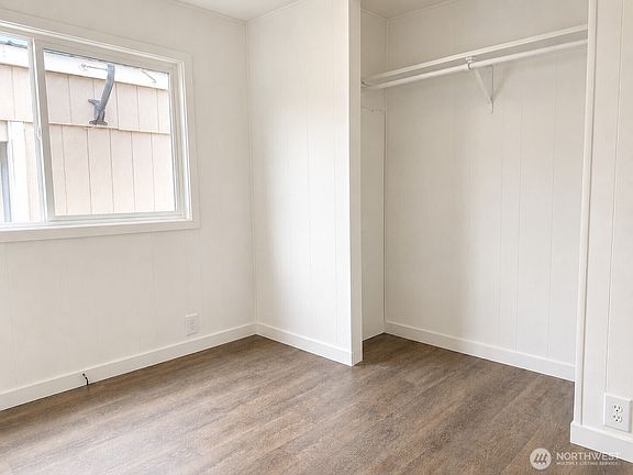 5th image of 2600 E Division Street #108