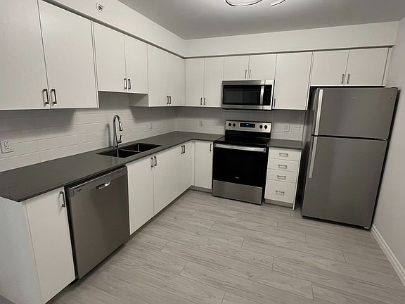 3rd image of 50 Otterbein Rd #405