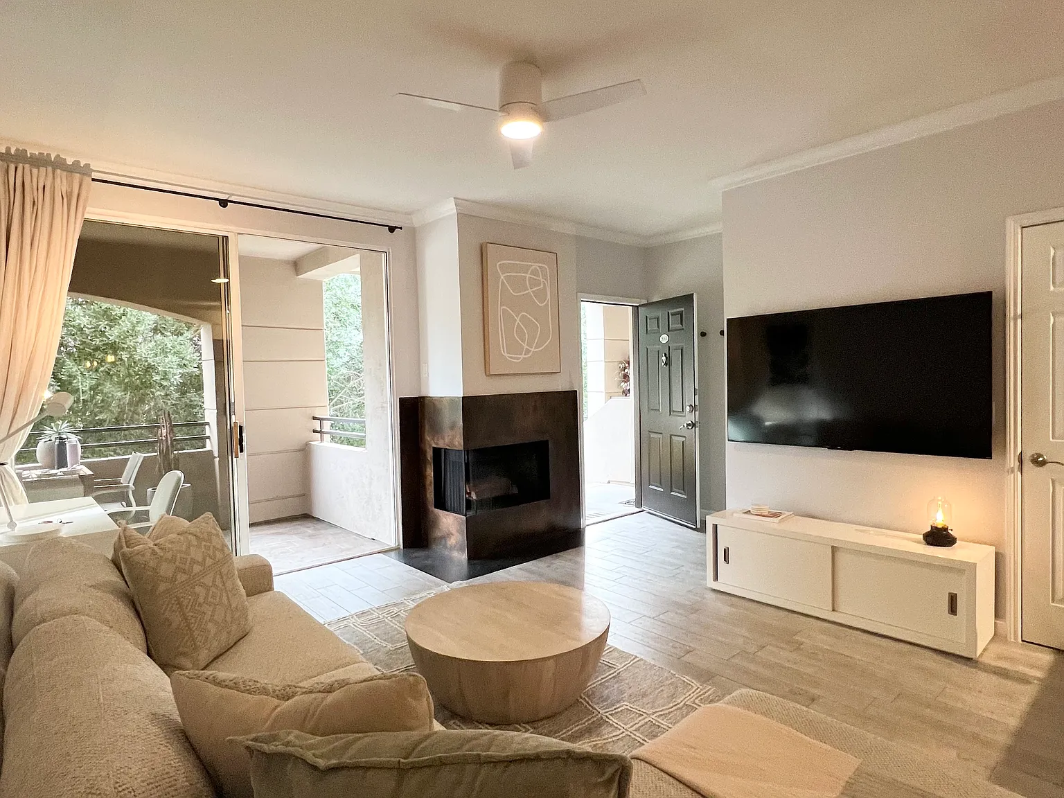 1 bed, 800 sqft, $2,750 — Photo 3