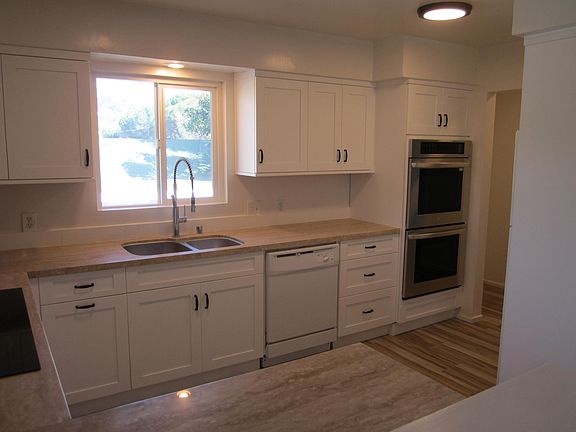 4th image of 403 E Anapamu St APT 4