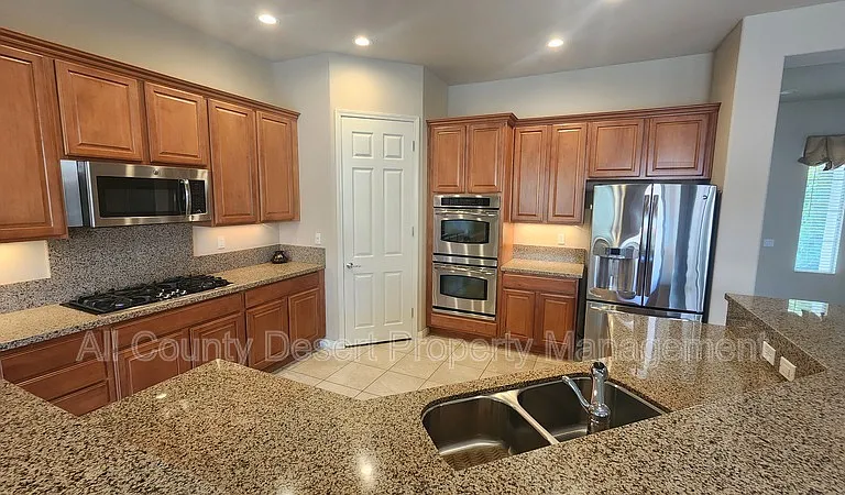 81566 Avenida Sombra — Photo 8