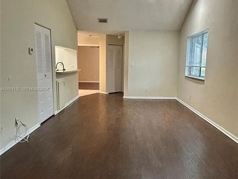 1040 Coral Club Dr #1040 — Photo 13