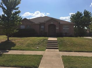 1005 Beeblossom Dr, Desoto, TX 75115