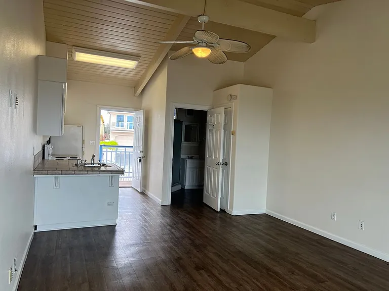 3302 Ocean Blvd — Photo 5