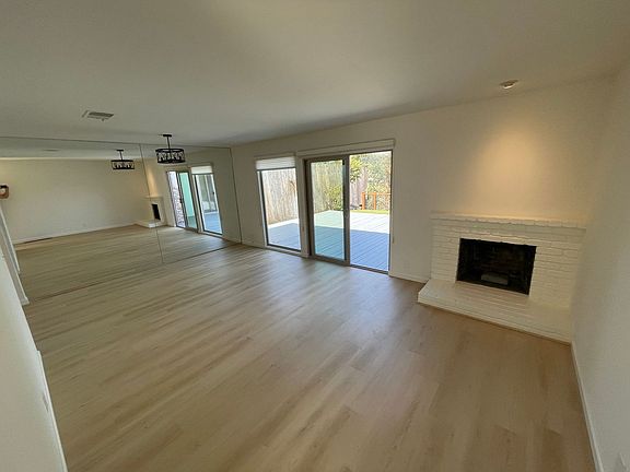 3rd image of 1183 Manzanita Dr