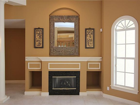 3rd image of 4666 SE Waterford Dr