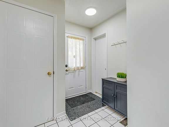 5th image of 99 Bristol Rd E #153