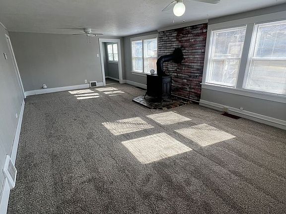 2nd image of 354 N 7th Ave