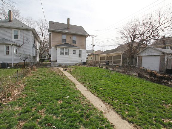 3rd image of 915 Saint Nicholas Ave