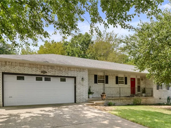 1466 Wensworth Ave, Springdale, AR 72762