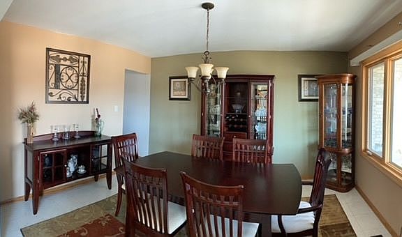 4th image of 17606 Dover Ct