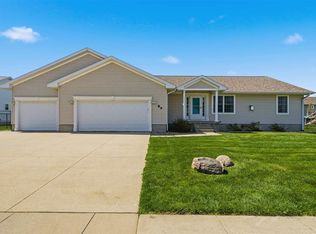 89 Cardinal Ave, Atkins, IA 52206