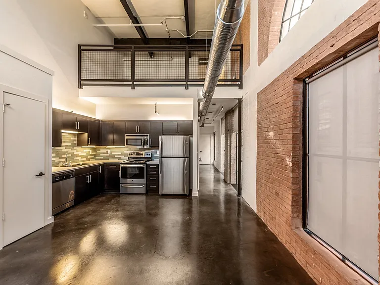Deep Ellum Lofts — Photo 37