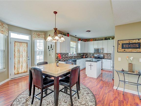5th image of 1019 Statesman Dr