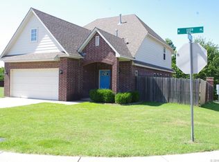 301 E 111th Pl S, Jenks, OK 74037