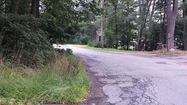 2nd image of 96 Island Rd