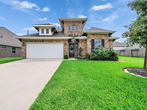 5th image of 14247 Medina Dr