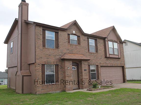 2nd image of 5012 Windsong Dr
