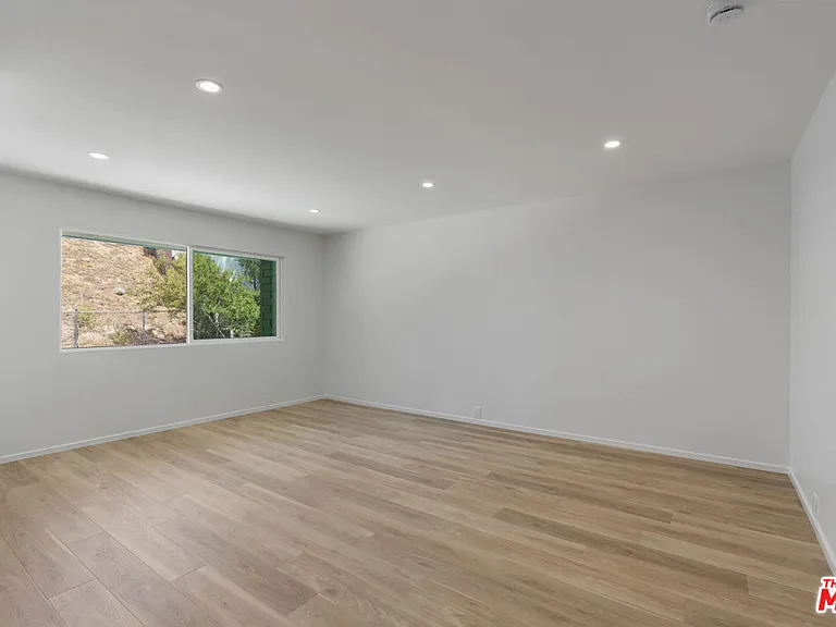 3062 Arrowhead Dr — Photo 17