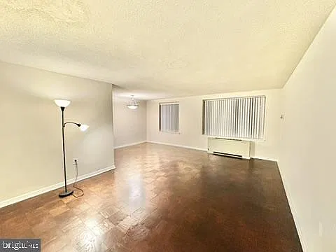 1 bed, 1.0 bath, 759 sqft, $2,200 — Photo 2