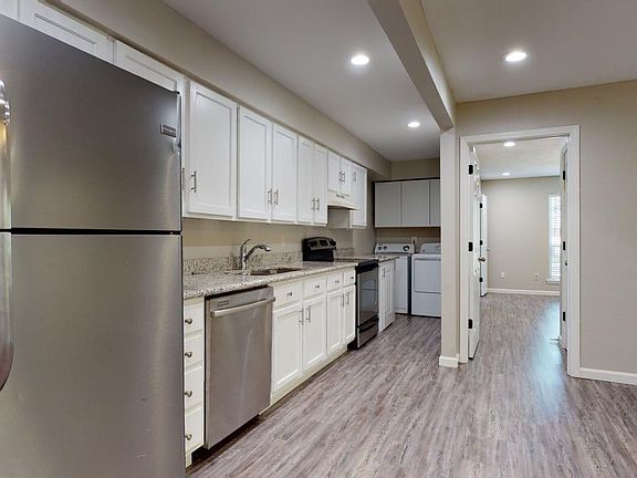 3rd image of 201 Winter Park APT B