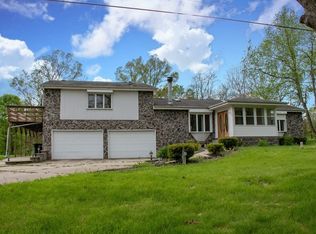 27150 Kline Trl, South Bend, IN 46614