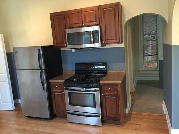 5th image of 1255 N Damen Ave #1F