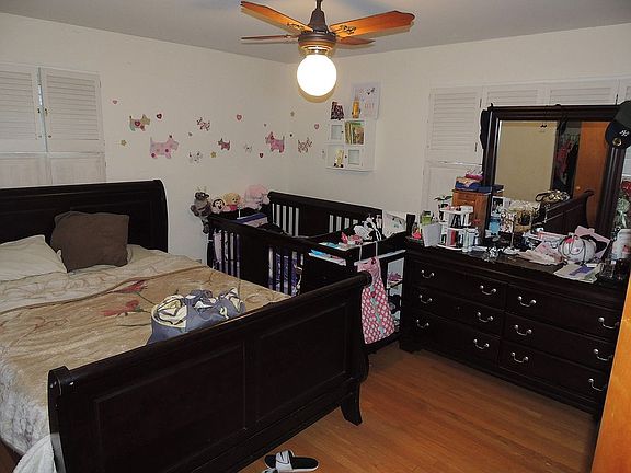 4th image of 37 Daytona Ave