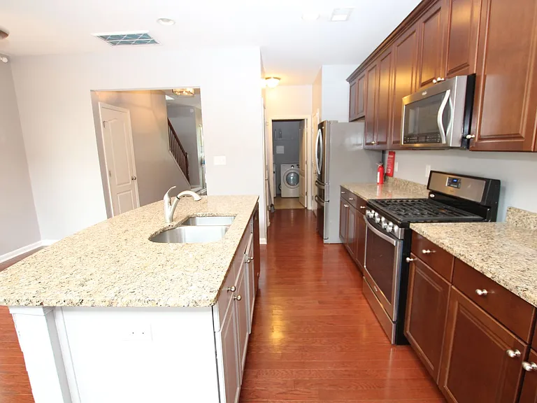 33339 Lone Cedar Lndg — Photo 7