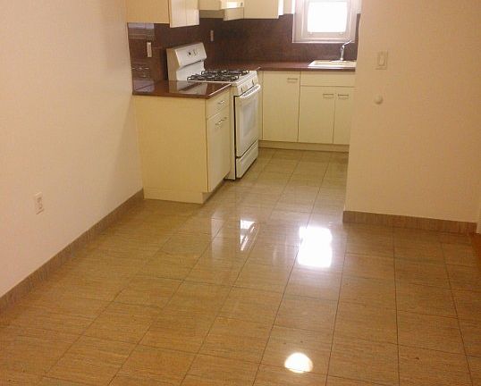 3rd image of 6347 Booth St Ste 1