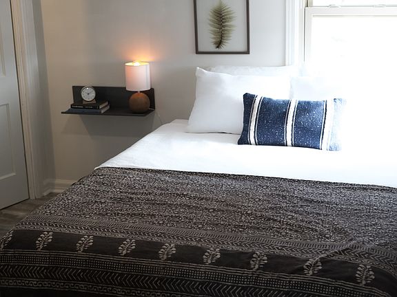 5th image of 70 New St #9