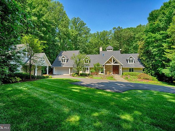 2nd image of 148 River Park Ln