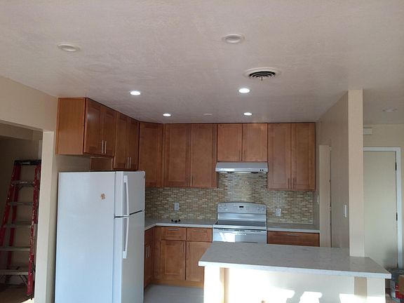 3rd image of 945 Shotwell St #A
