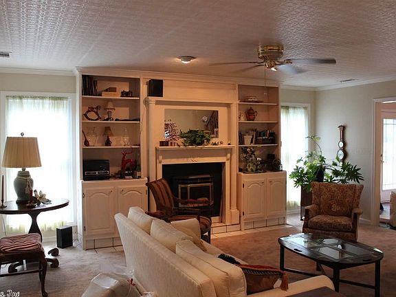 4th image of 23 Woodcrest Dr