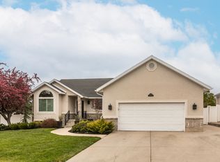 2537 E Cupecoy Dr, Cottonwood Heights, UT 84121