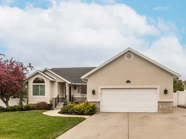 2537 E Cupecoy Dr, Cottonwood Heights, UT 84121