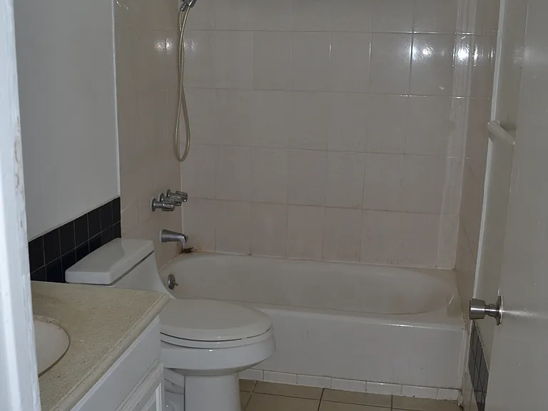 1566 S Garey Ave — Photo 7